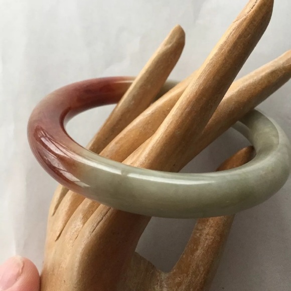 901) antique BURMA JADITE rust red saddle BANGLE - Picture 8 of 8